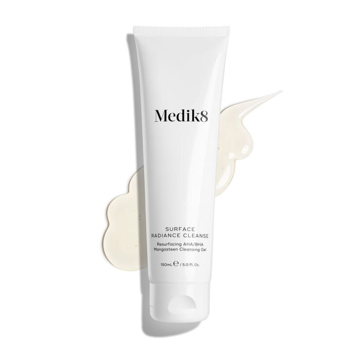 Surface-Radiance-Cleanse---Packshot---ROW.webp